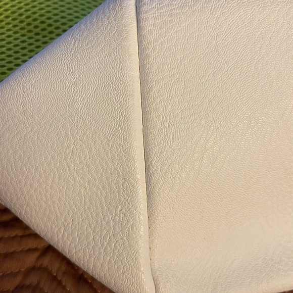 Backpack - Picture 8 of 10